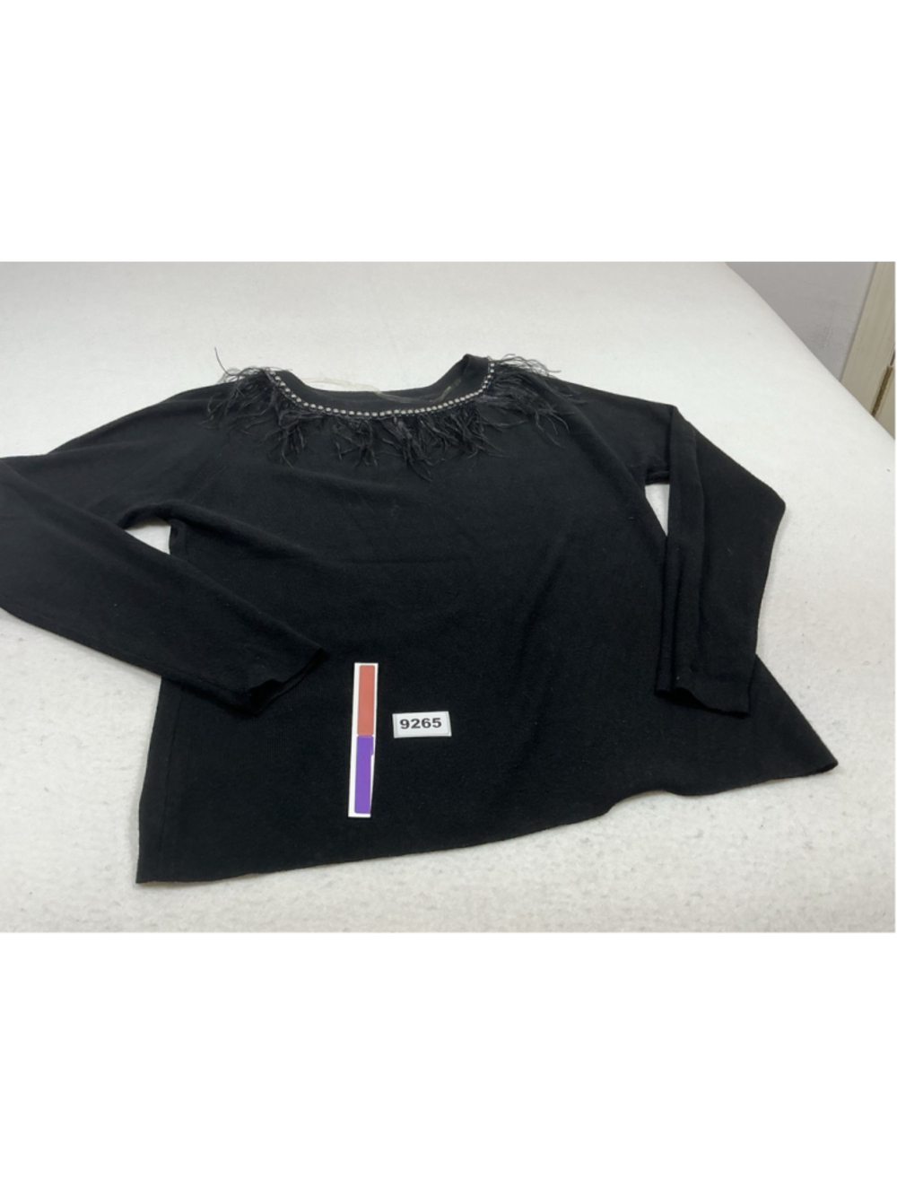 Womans Excellent Silani Pullover Sweater XL Black Feather Stud Detail